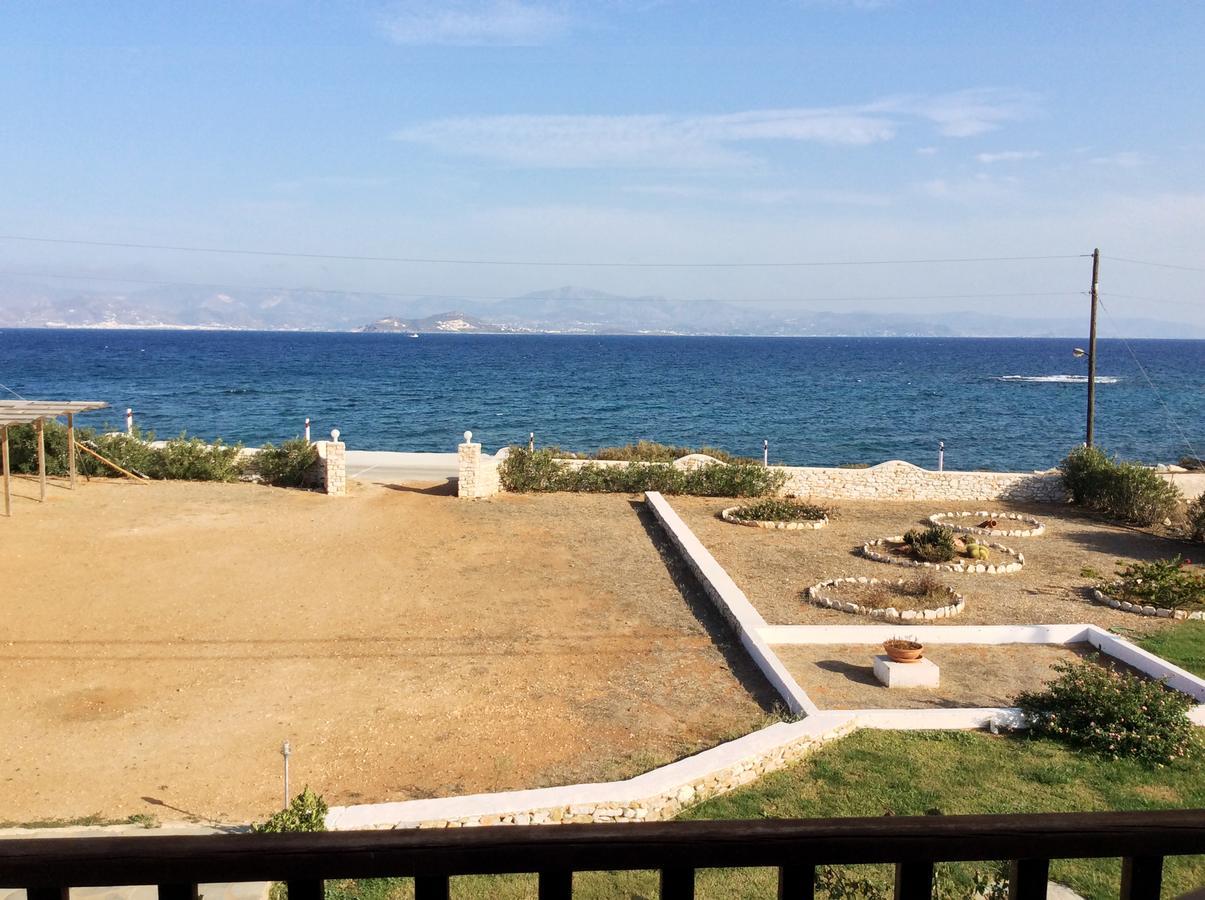 Arokaria Seaside Hotel Ampelas Eksteriør billede