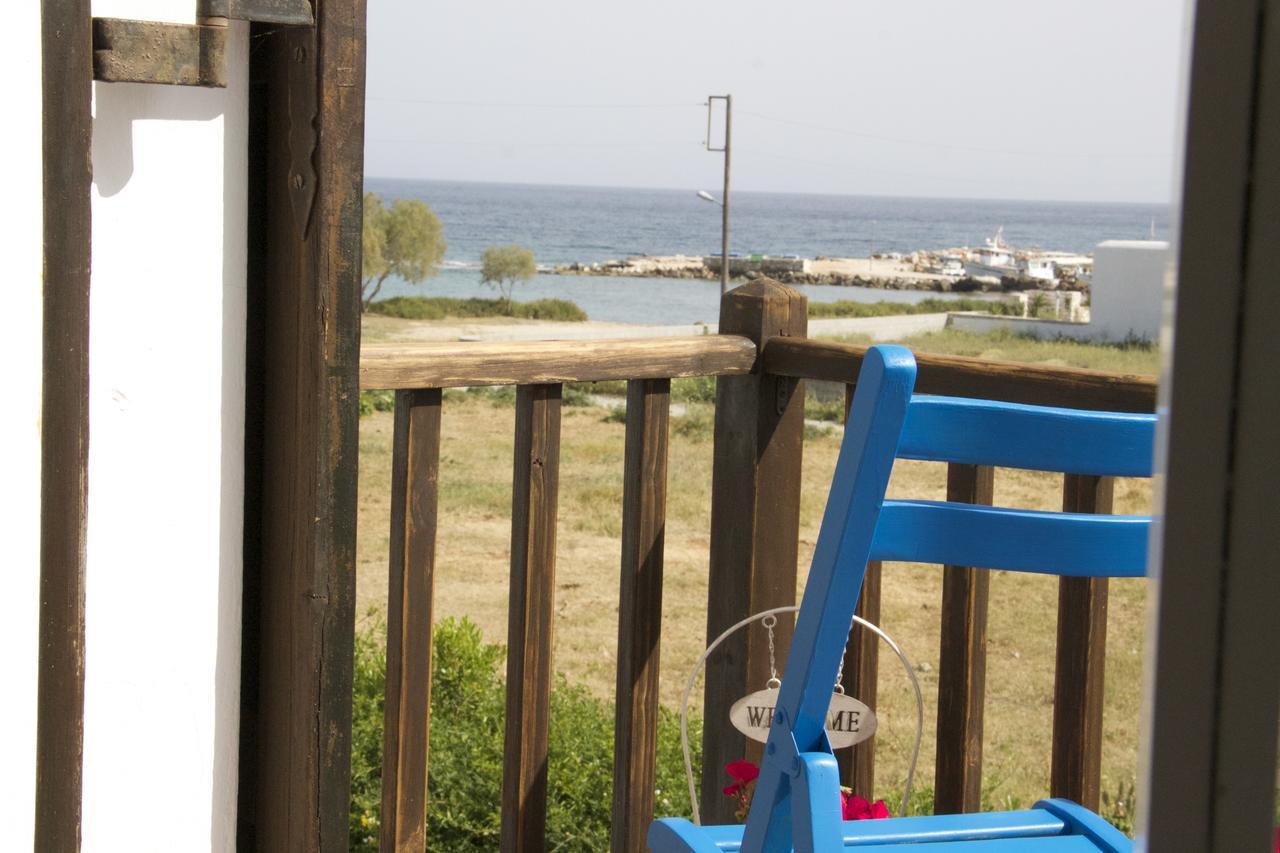 Arokaria Seaside Hotel Ampelas Eksteriør billede