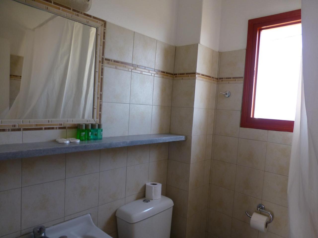 Arokaria Seaside Hotel Ampelas Eksteriør billede